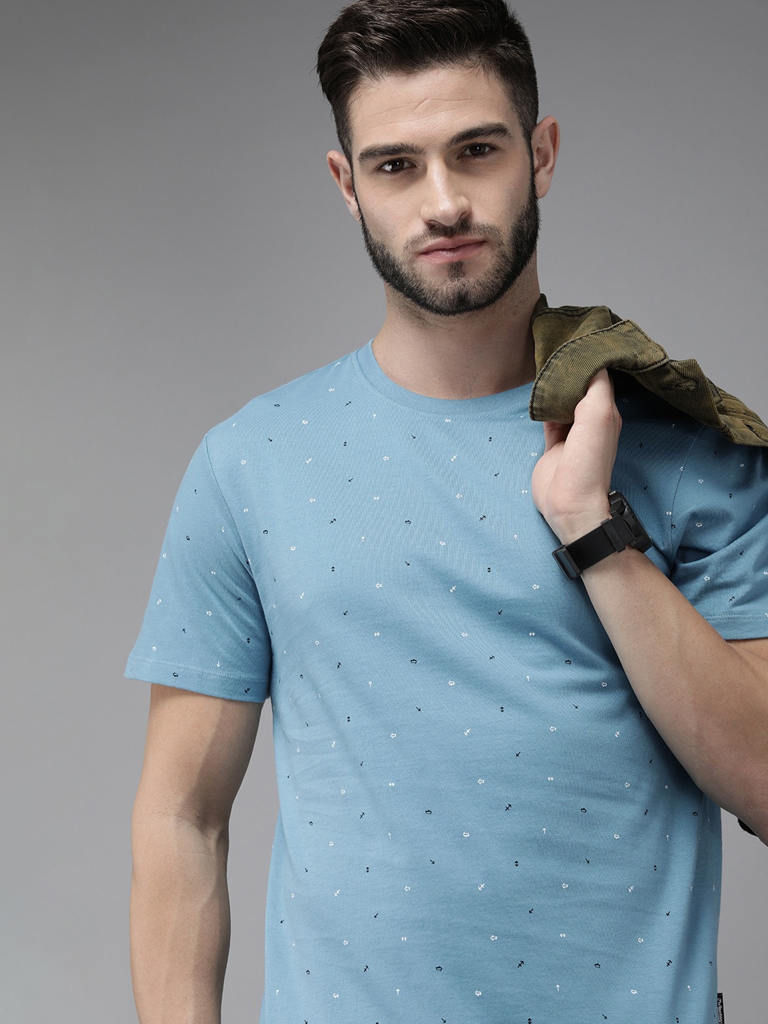 

Roadster Men Blue & Multicoloured Printed Slim Fit Pure Cotton Casual T-shirt