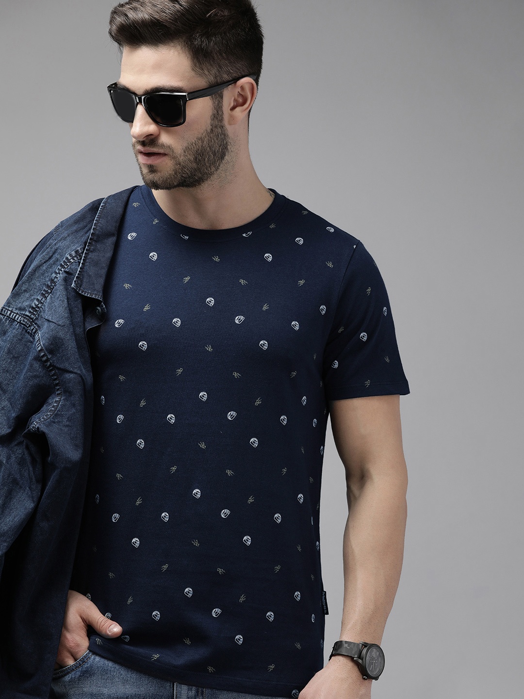 

The Roadster Lifestyle Co Men Navy Blue Printed Pure Cotton T-shirt