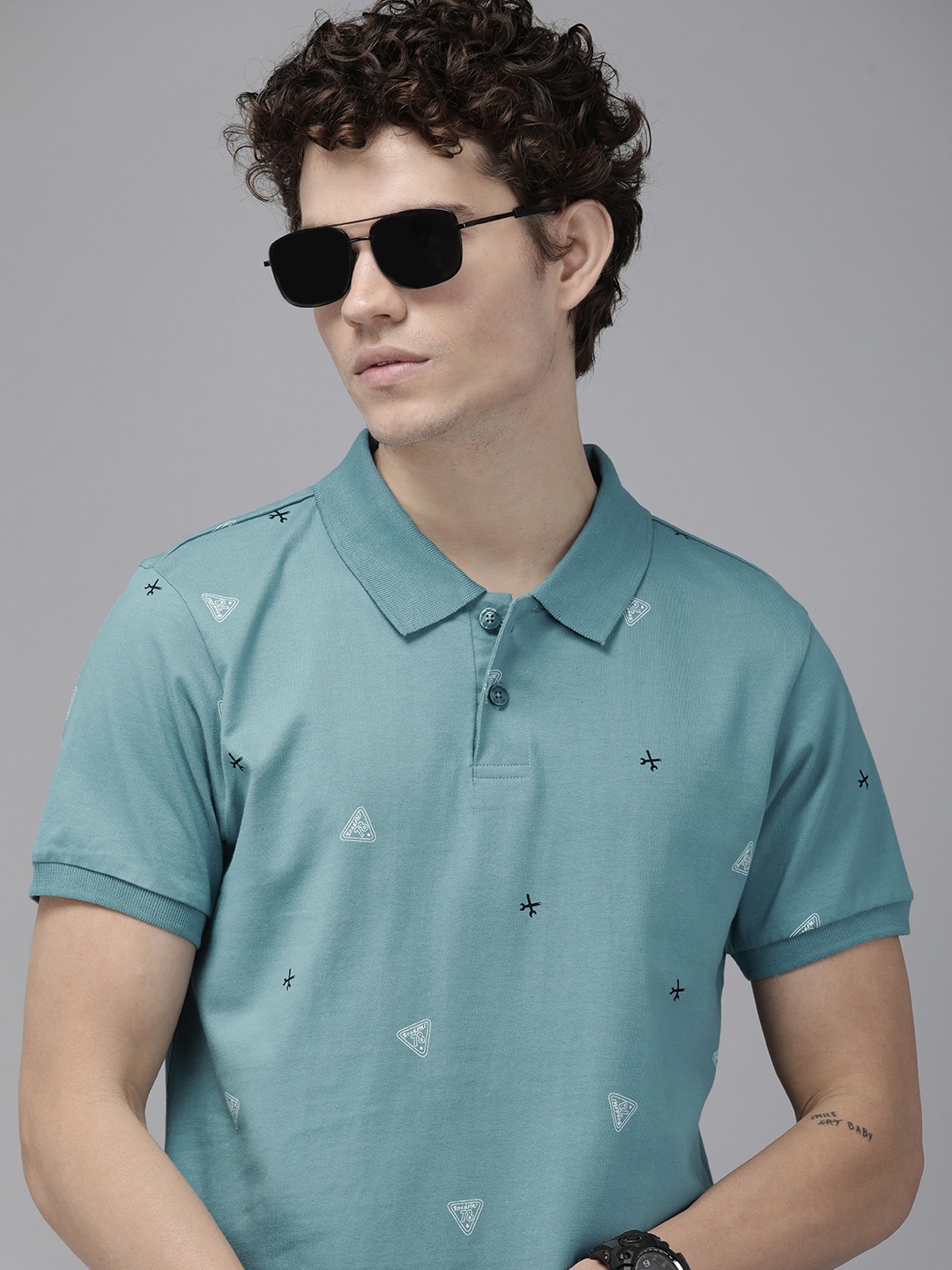 

Roadster Men Blue Conversational Printed Polo Collar Pure Cotton T-shirt