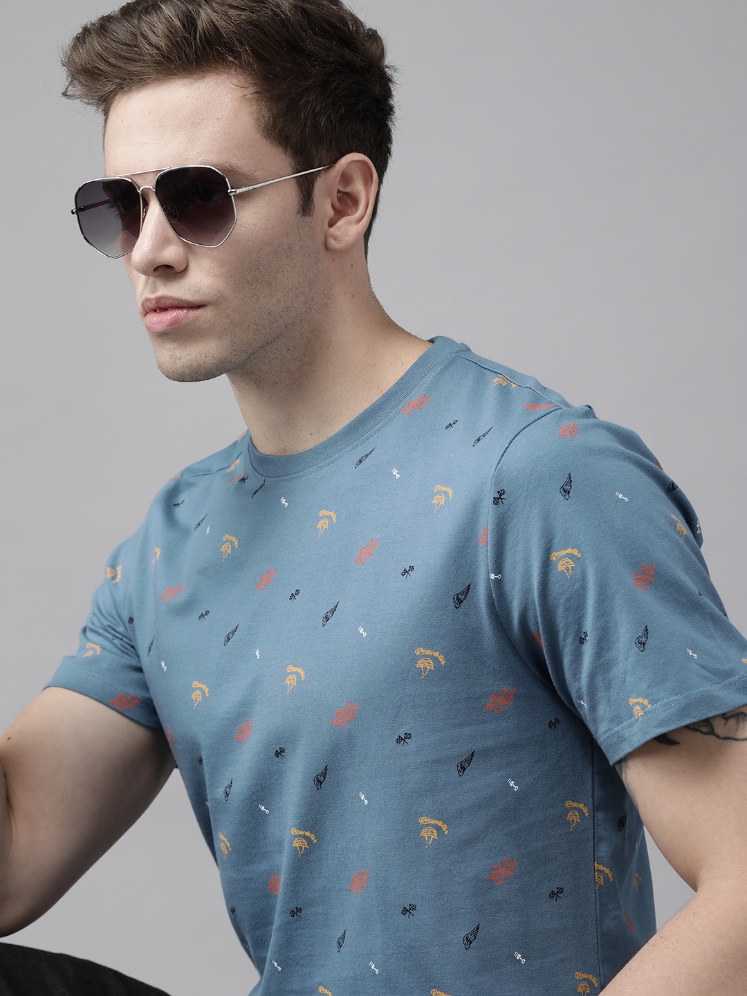

Roadster Men Blue Printed Pure Cotton T-shirt
