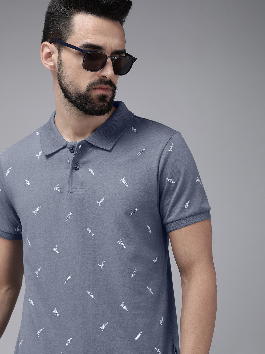 

The Roadster Lifestyle Co Men Grey & White Printed Polo Collar Pure Cotton T-shirt