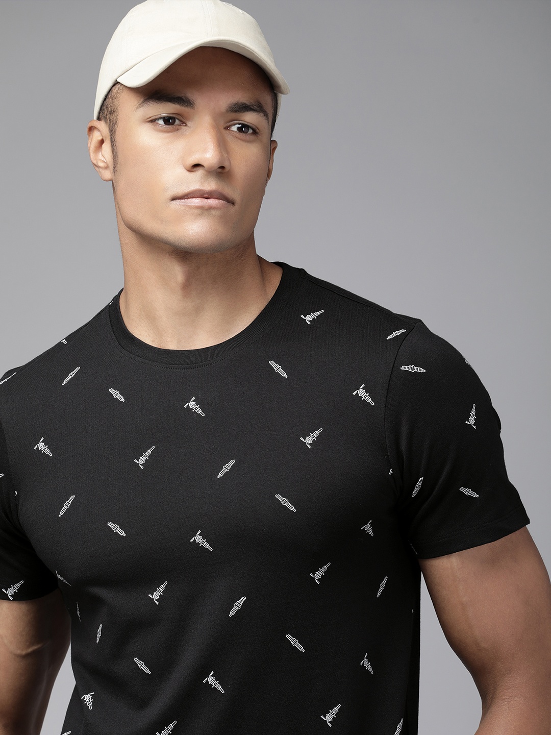 

Roadster Men Black & White Biker Printed Pure Cotton T-shirt
