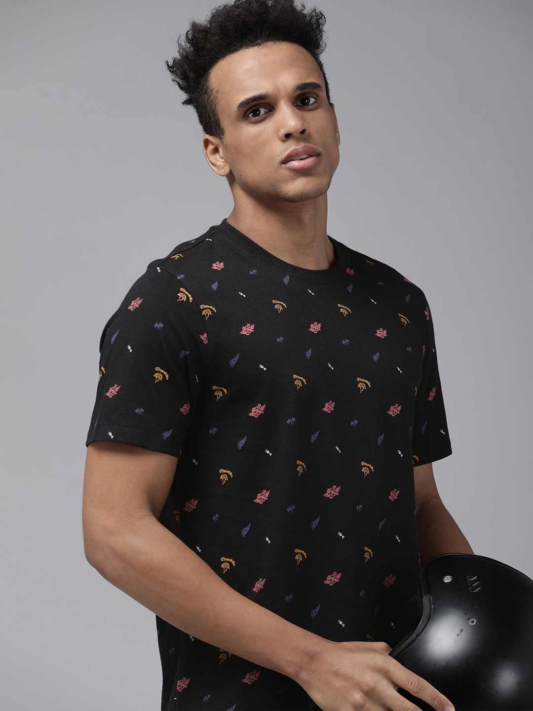 

Roadster Men Black & Blue Brand Logo Printed Pure Cotton T-shirt