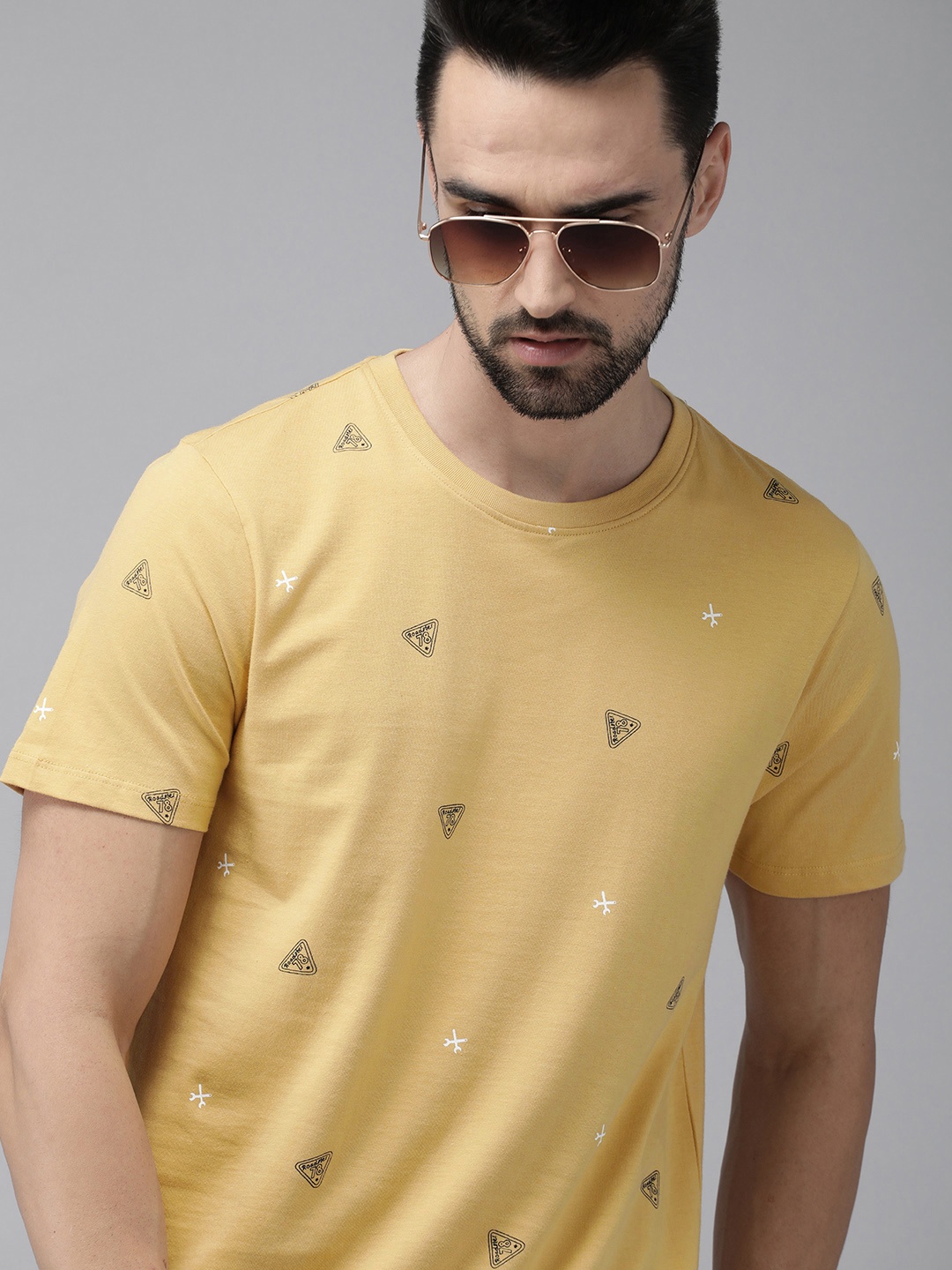

Roadster Men Mustard Yellow & White Printed Pure Cotton T-shirt