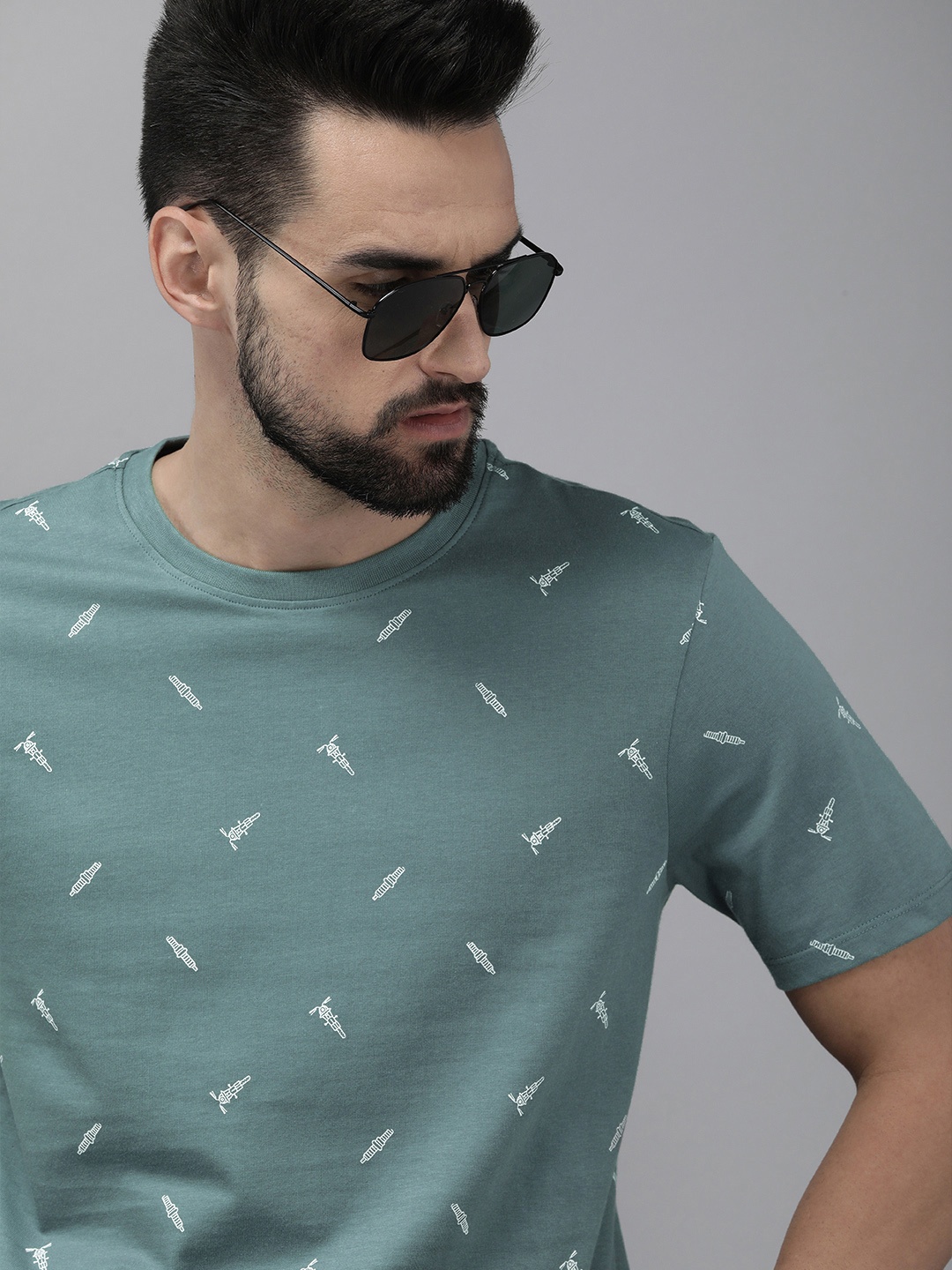 

Roadster Men Sea Green & White Printed Round Neck T-shirt