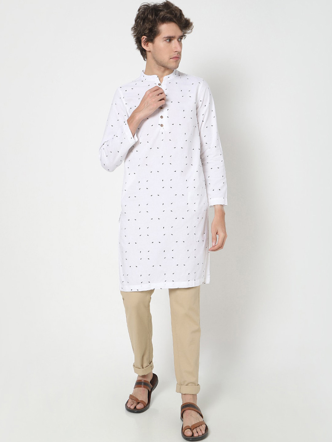 

Bewakoof Men White Geometric Thread Work Kurta