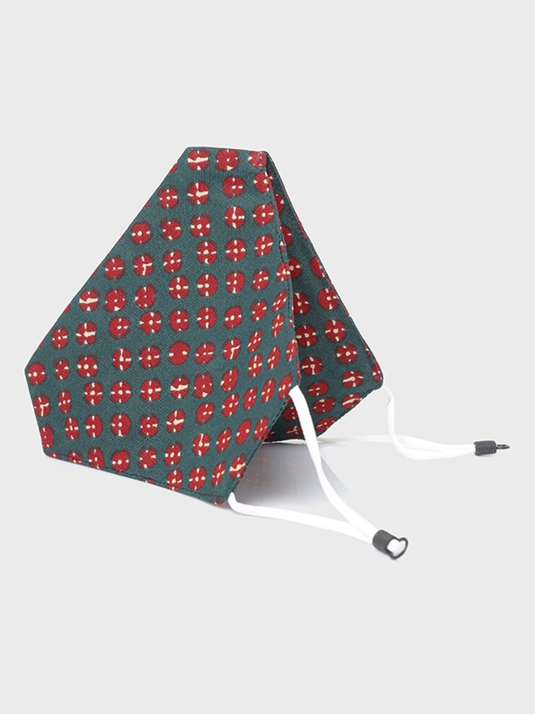 

Bewakoof Men Green & Red Printed Everyday Outdoor Masks