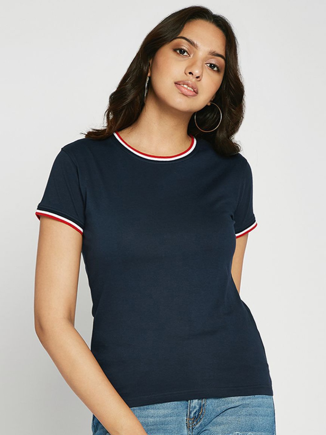 

Bewakoof Women Blue Solid Slim Fit Cotton T-shirt