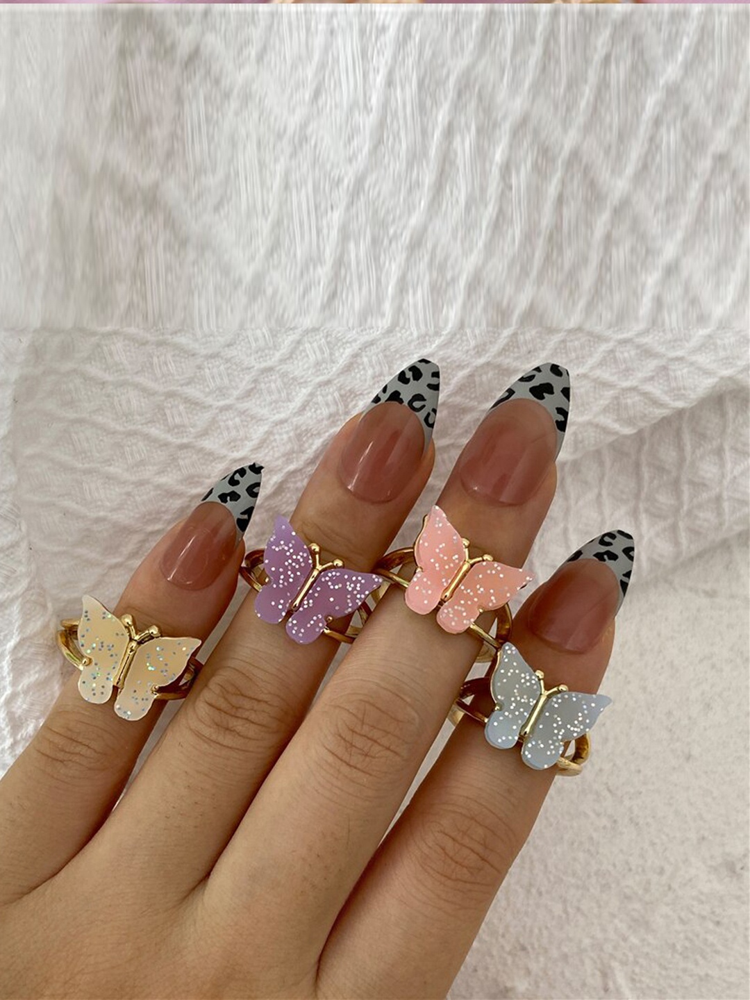 

Jewels Galaxy Women Set of 4 Gold-Plated Multi-Colored Butterfly Shaped Finger Rings