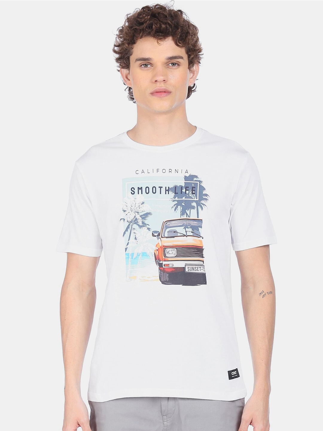 

Colt Men White Graphic Printed Cotton T-shirt