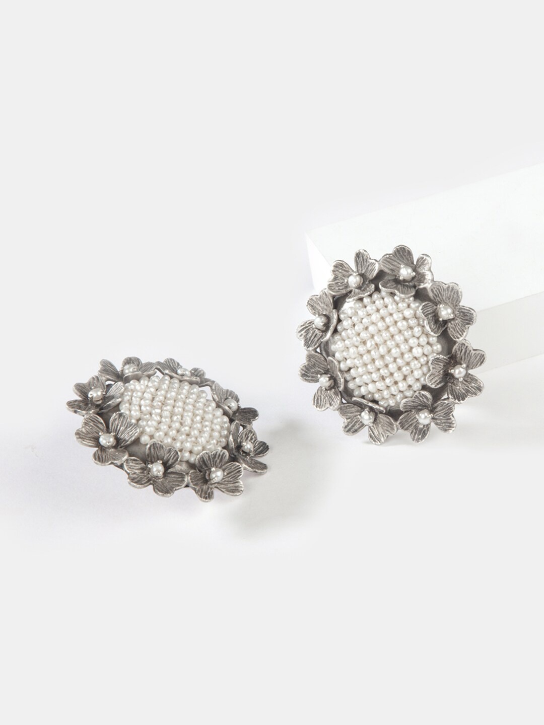 

SHAYA Silver-Toned & White Floral Drop Earrings