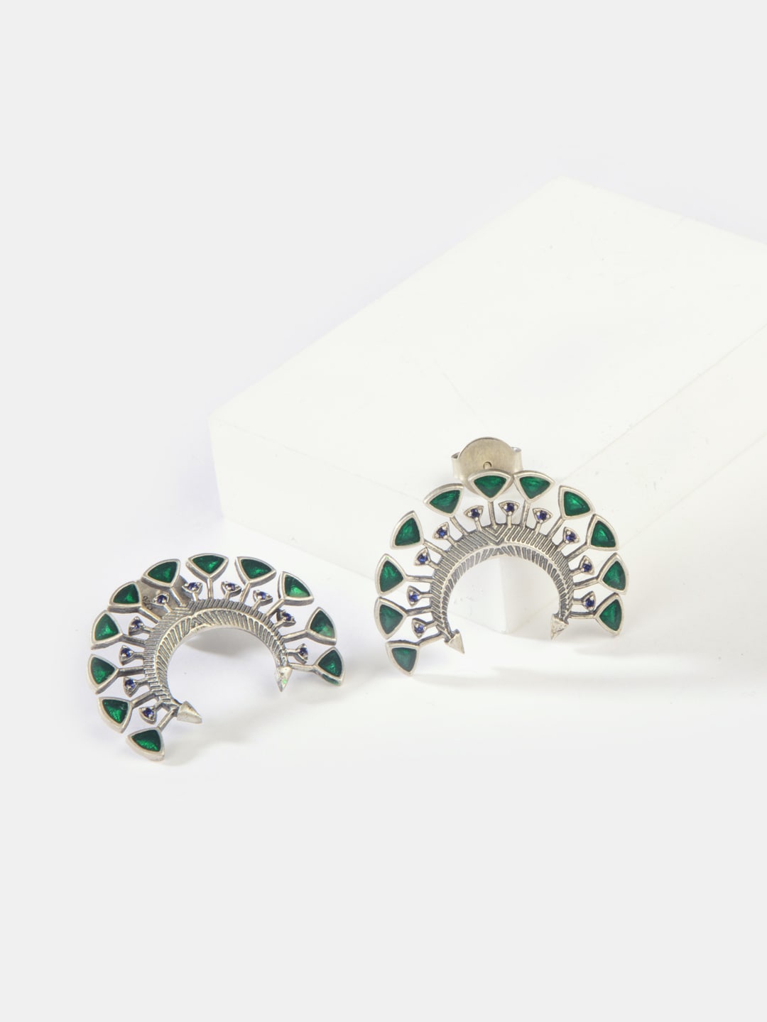 

SHAYA Women Silver-Toned Studs Earrings