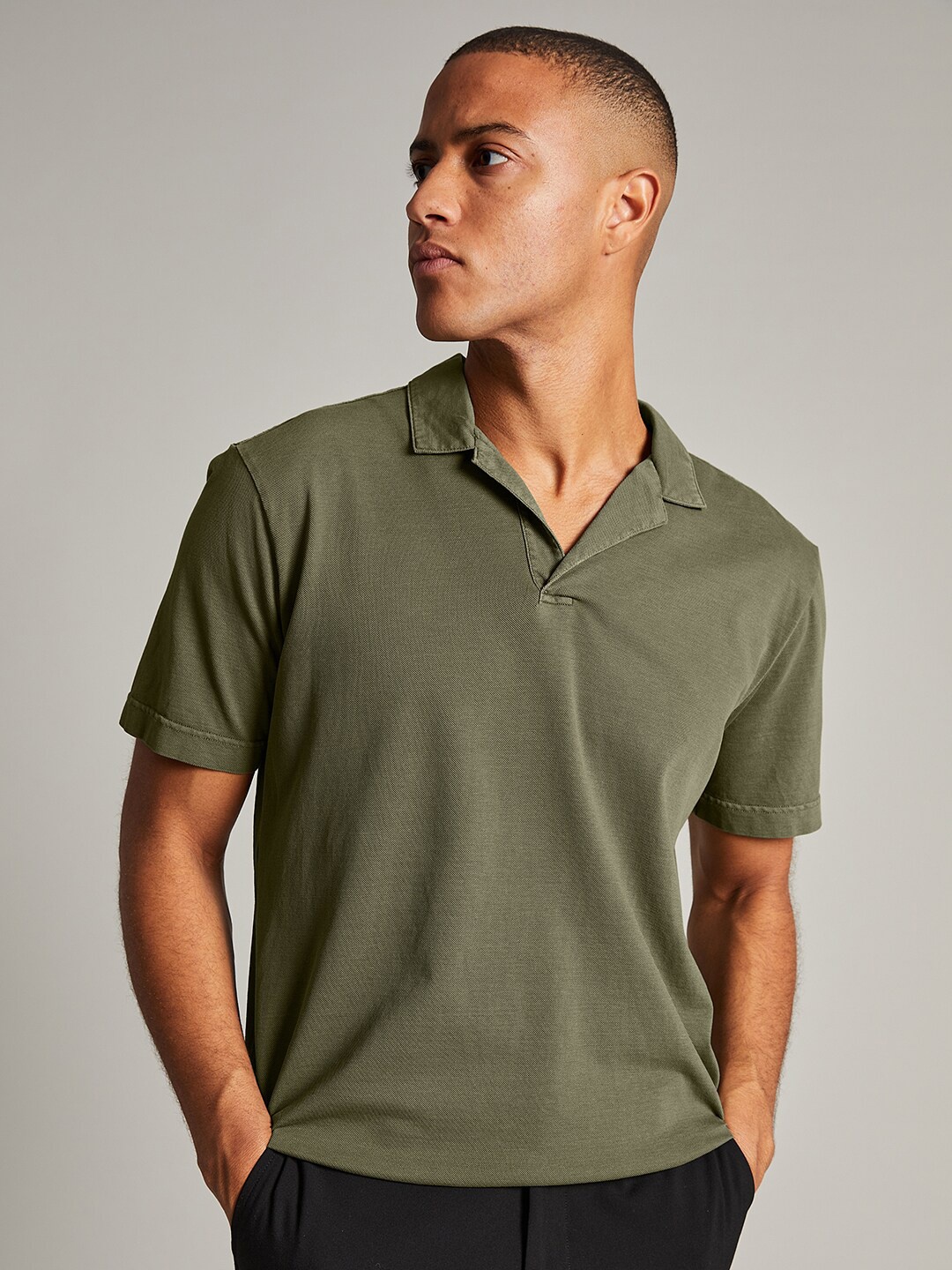 

Matinique Men Olive Green Polo Collar Pure Cotton T-shirt