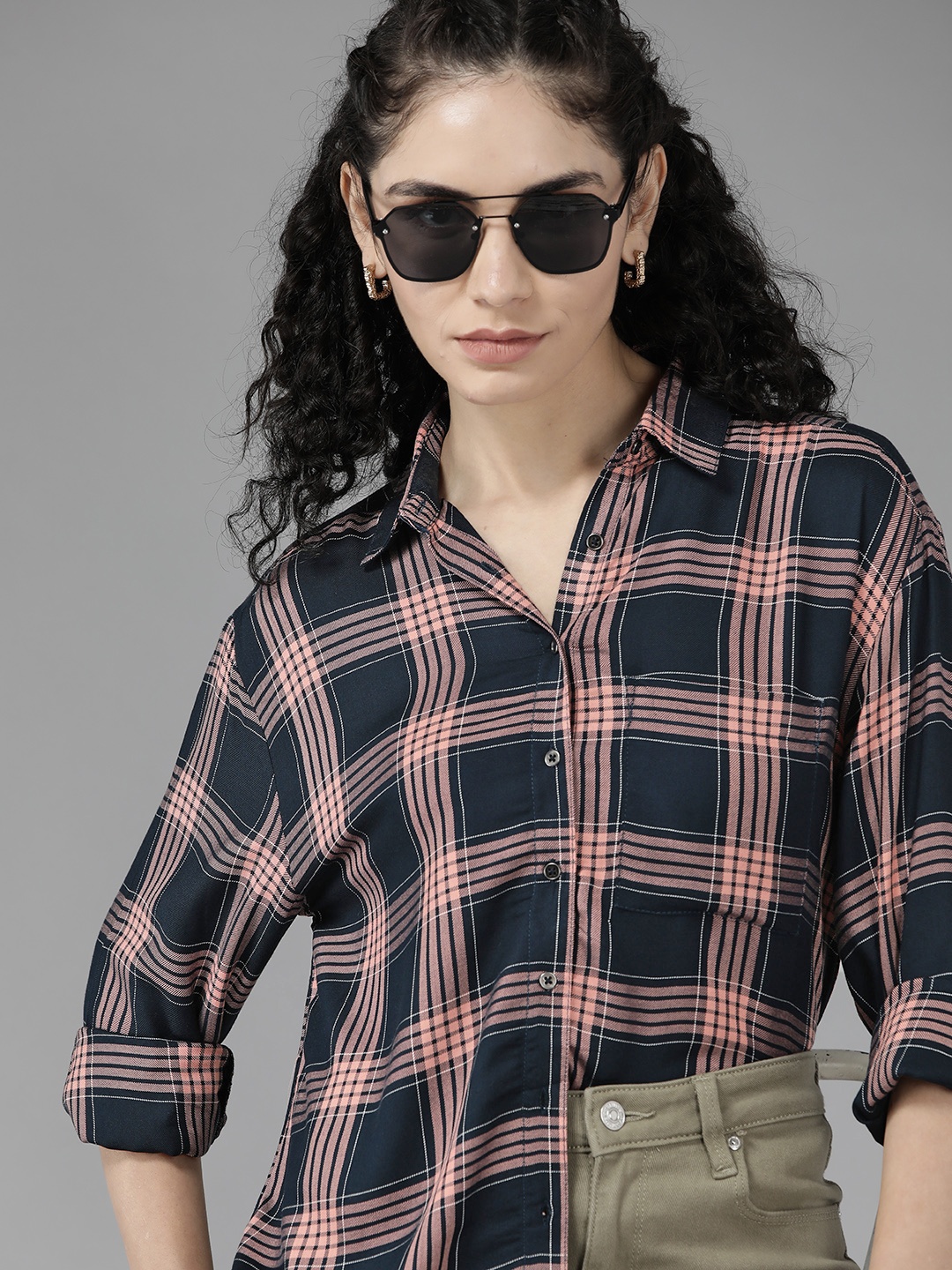 

Roadster Women Navy Blue & Pink Tartan Checked Casual Shirt