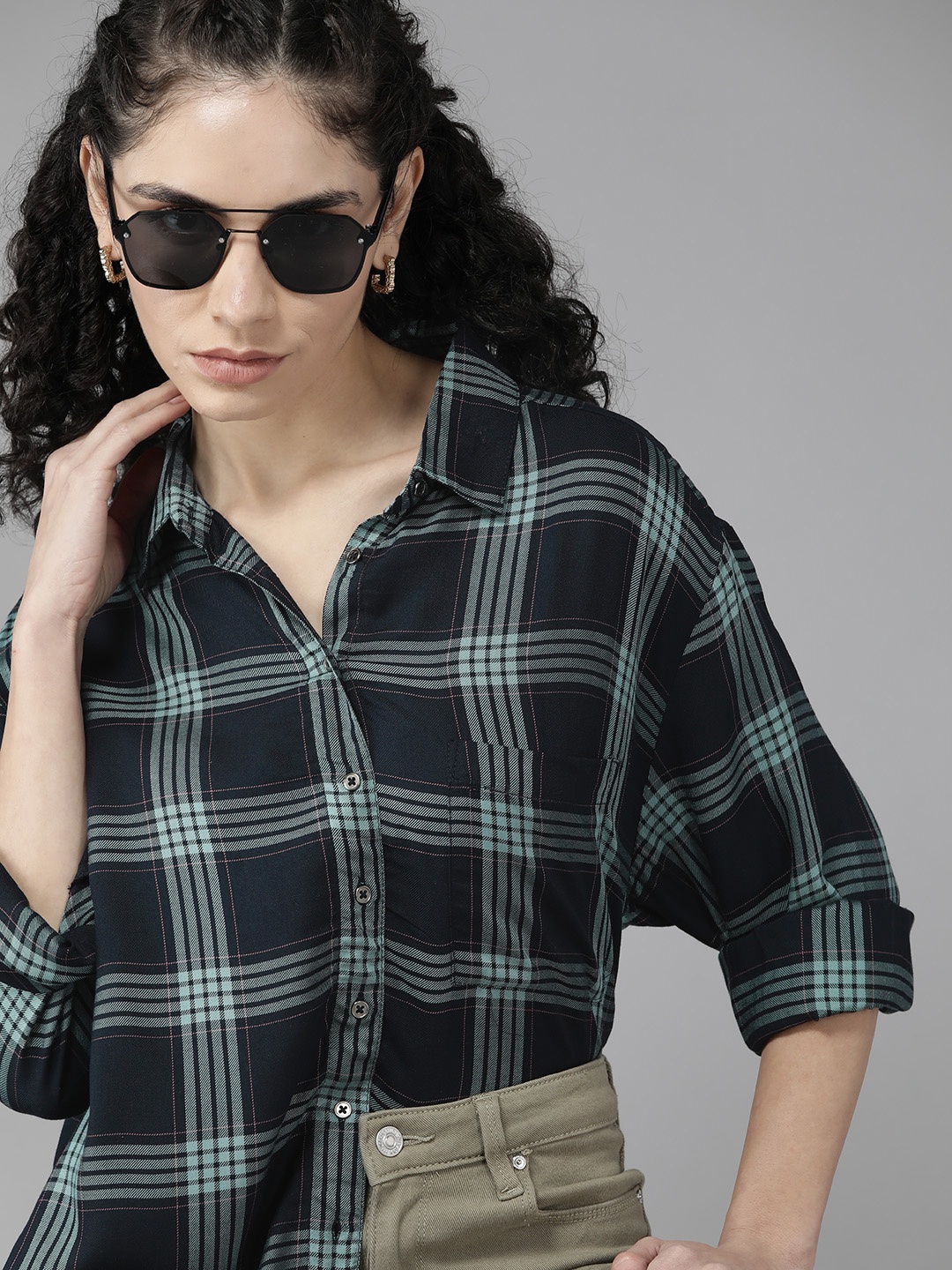 

Roadster Women Navy Blue & Green Tartan Checked Casual Shirt