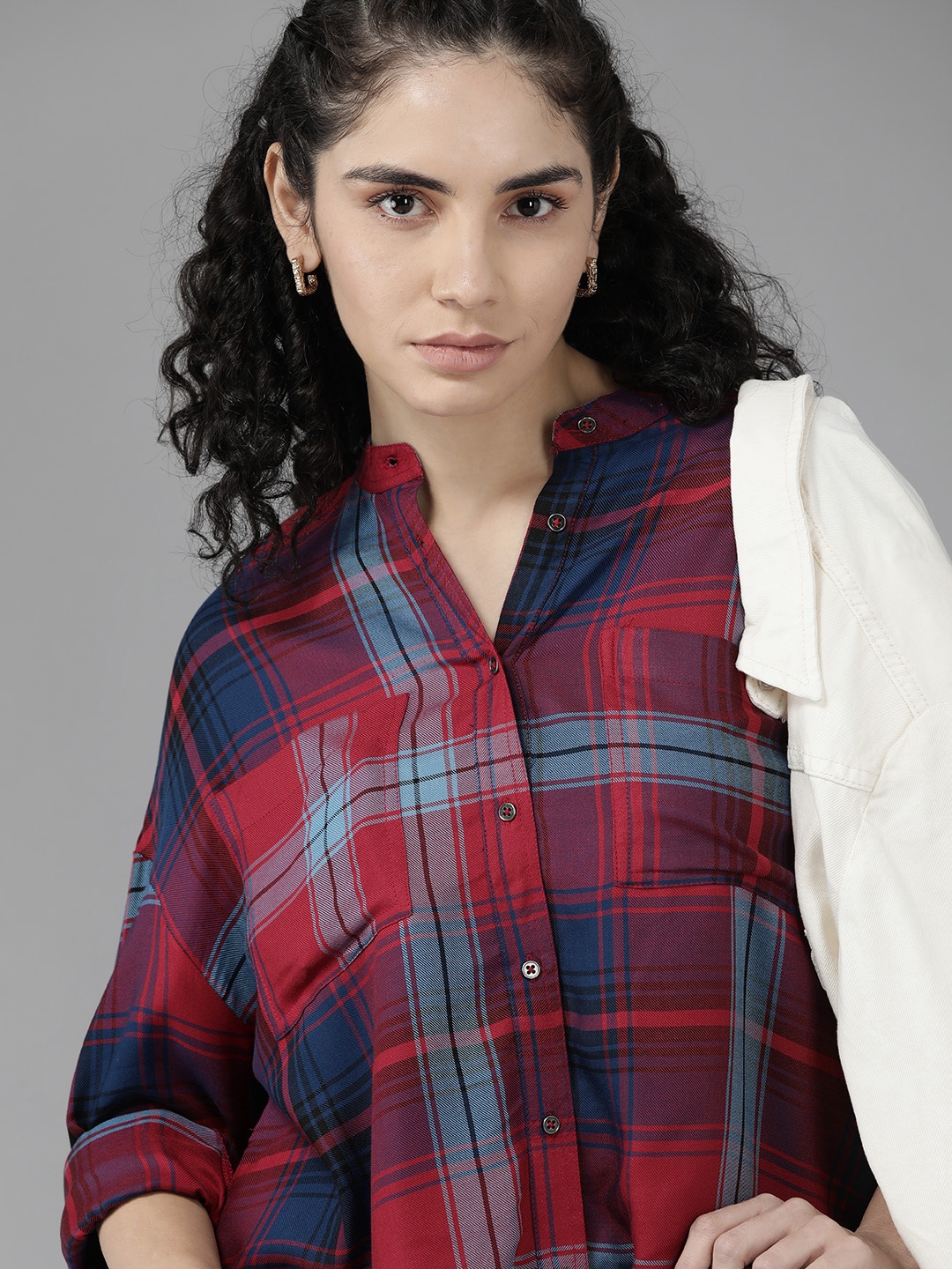 

Roadster Women Navy Blue & Red Tartan Checked Casual Shirt