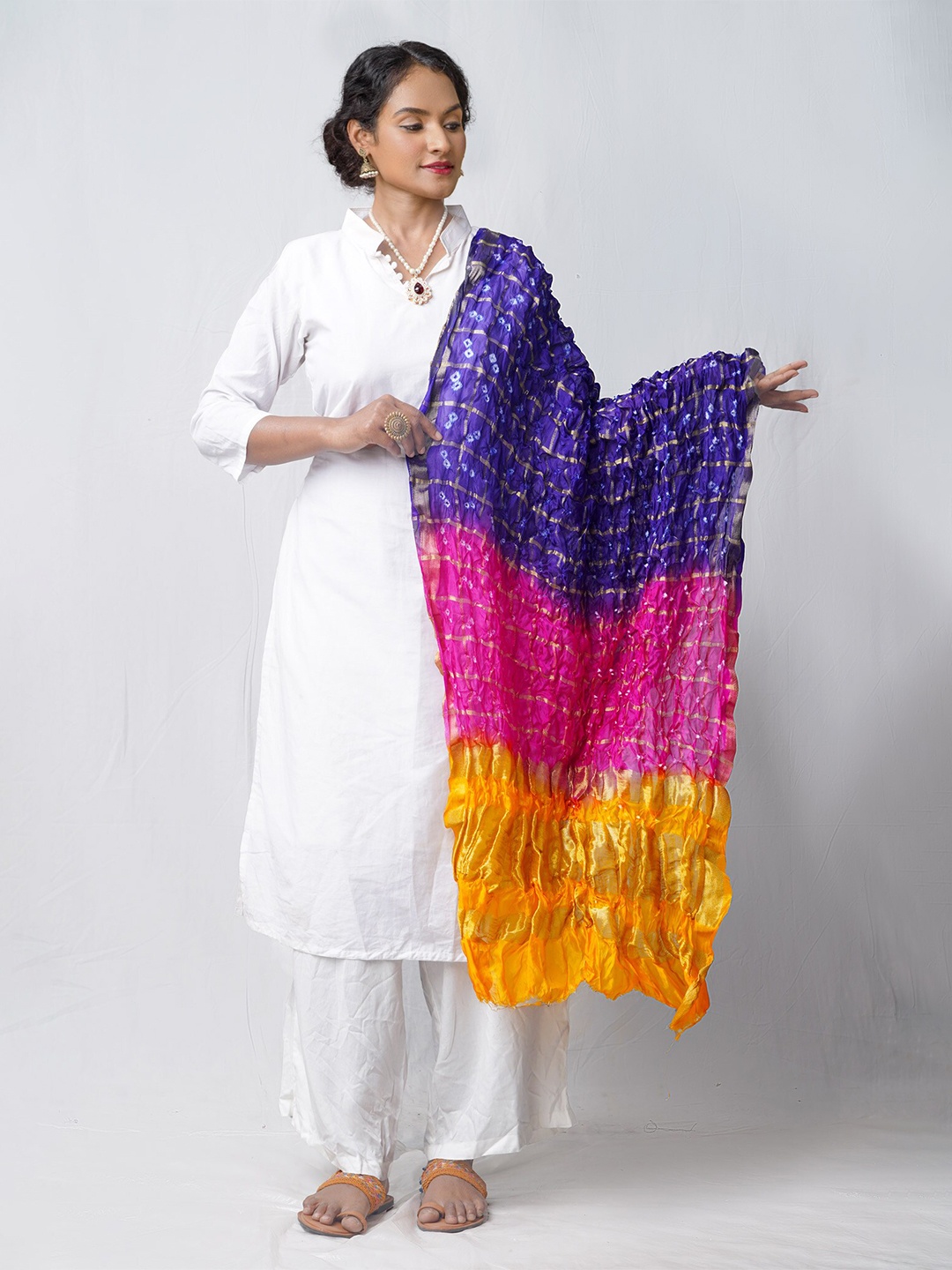 

Unnati Silks Yellow & Pink Pure Silk Tie and Dye Bandhani Dupatta with Zari