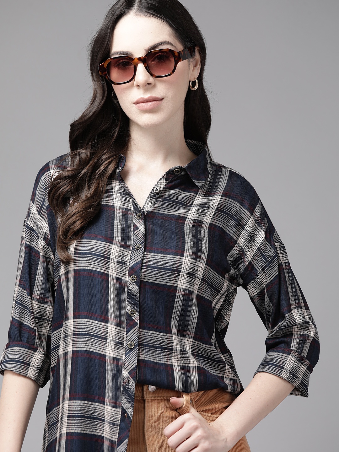 

The Roadster Lifestyle Co. Checked Casual Shirt, Navy blue
