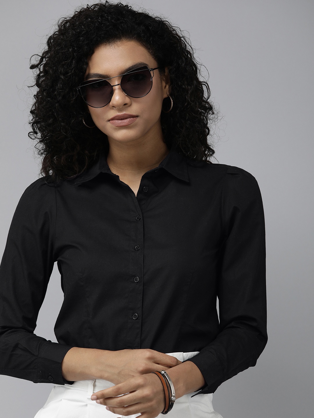 

The Roadster Lifestyle Co. Women Pure Cotton Solid Regular Fit Casual Shirt, Black