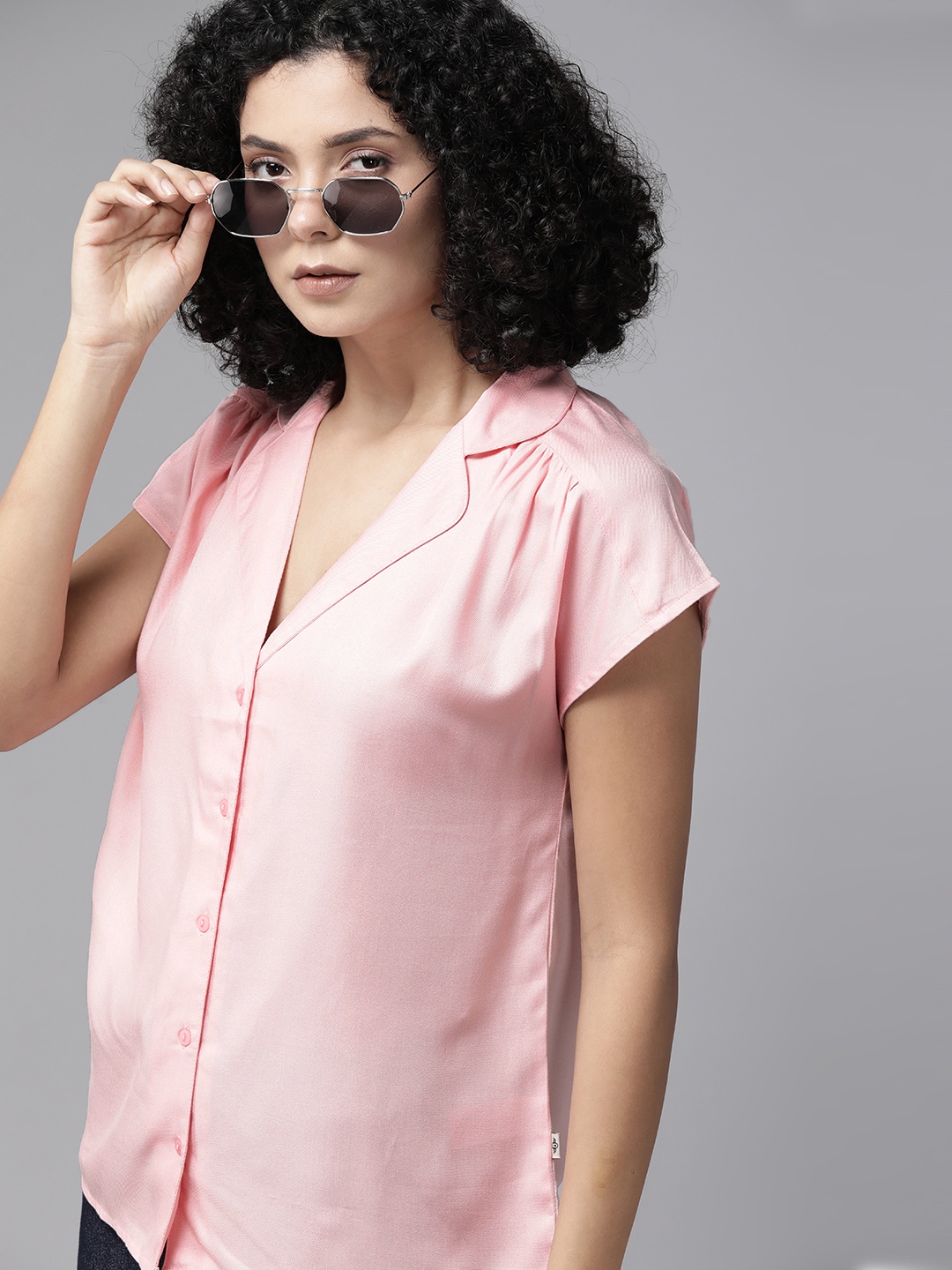 

The Roadster Lifestyle Co. Opaque Casual Shirt, Pink