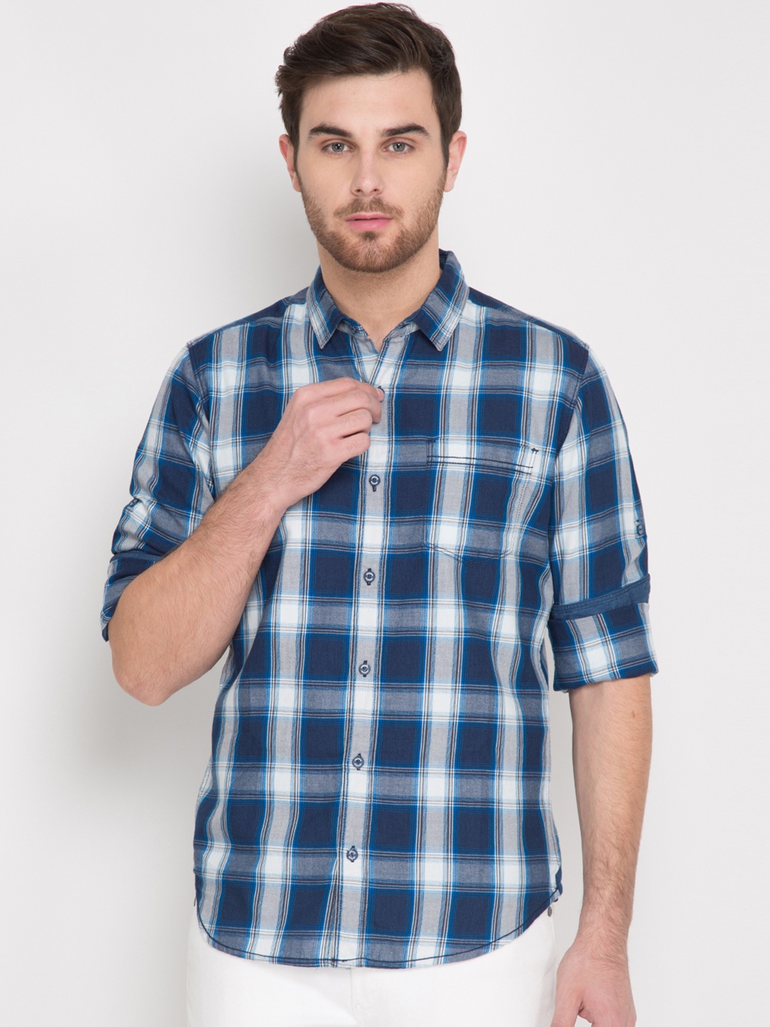

LOCOMOTIVE Men Navy & White Slim Fit Checked Casual Shirt, Navy blue