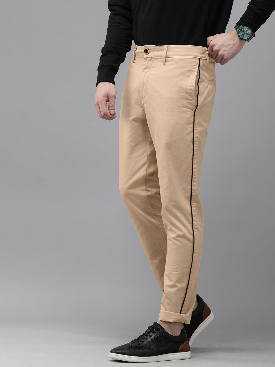

Roadster Men Khaki Low-Rise Pure Cotton Slim Fit Chinos