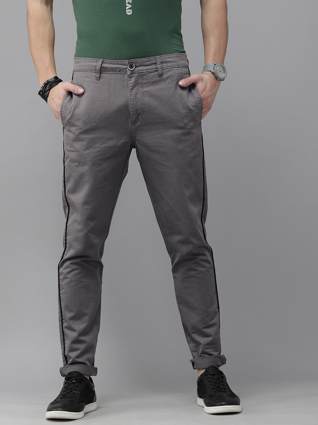 

Roadster Men Grey Low-Rise Pure Cotton Slim Fit Chinos