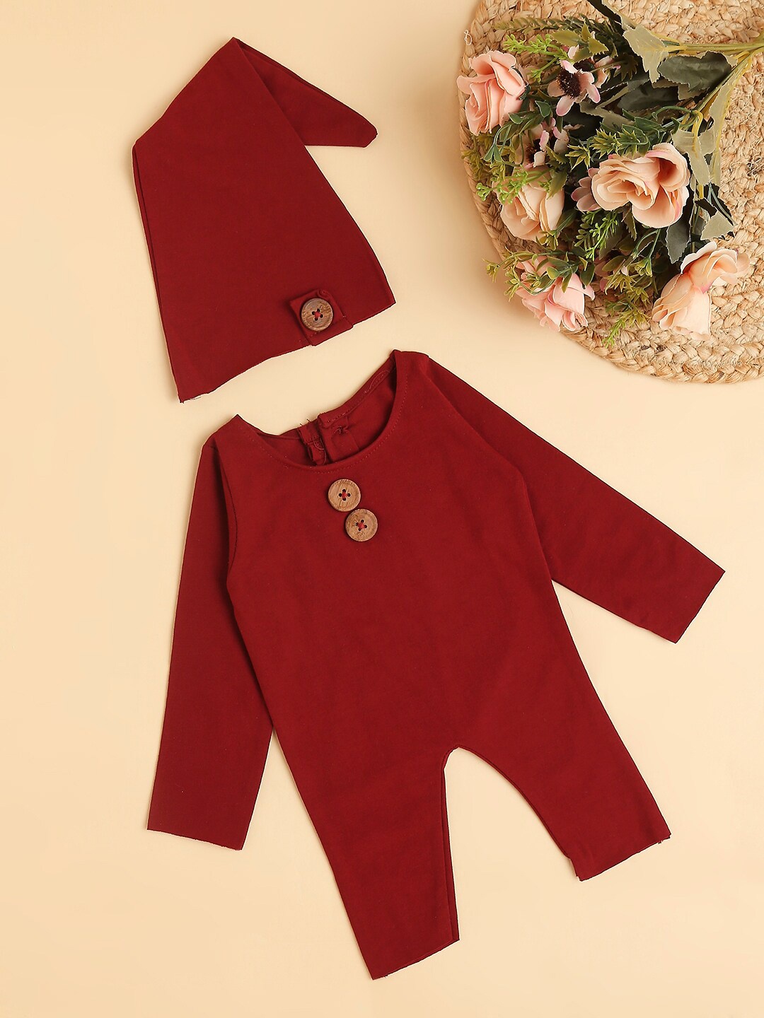 

Babymoon Maroon Photoshoot Props Costume