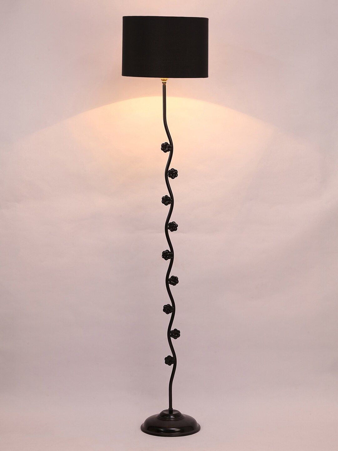

Devansh Black Designer Tikli Iron Floor Lamp With Shade