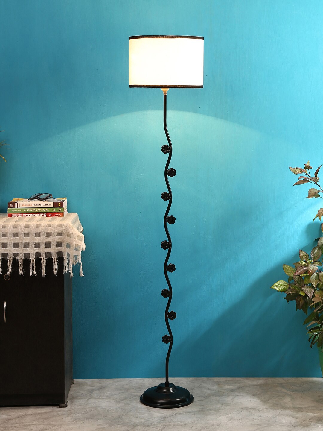 

Devansh White Iron Floor Standing Lamp
