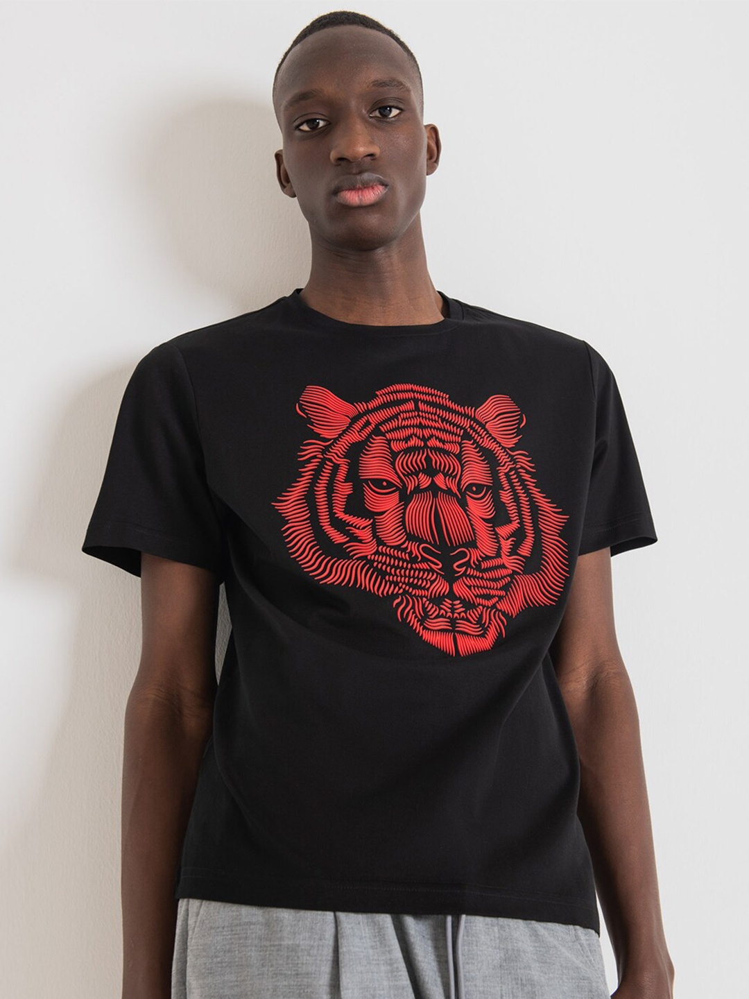 

Antony Morato Men Black Printed Slim Fit Cotton T-shirt