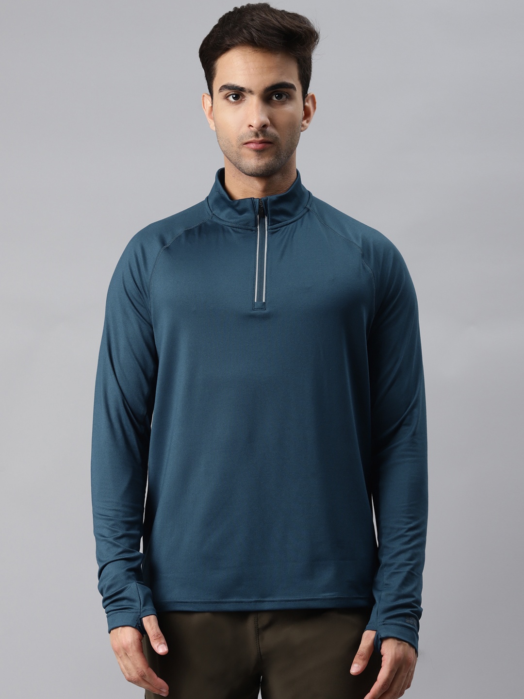 

Marks & Spencer Men Teal High Neck Thumbhole T-shirt