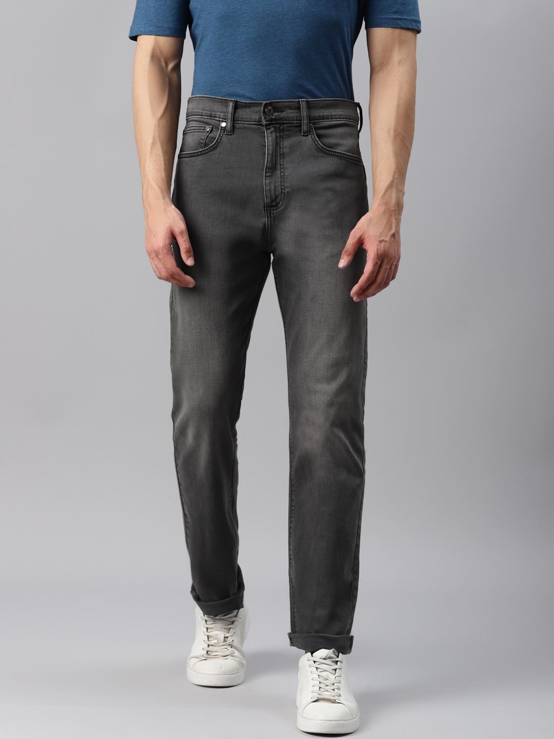

Marks & Spencer Men Charcoal Light Fade Stretchable Jeans