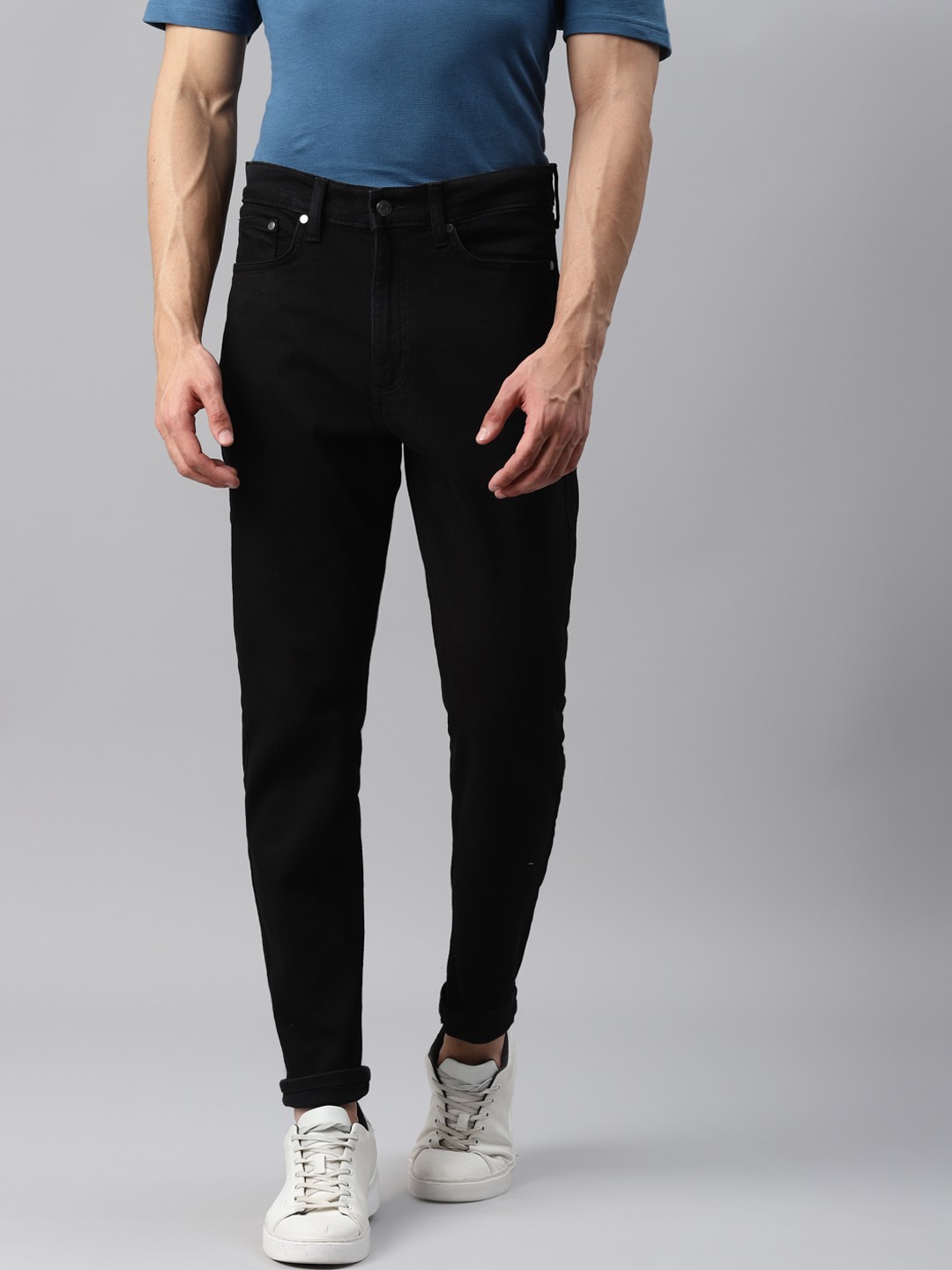 

Marks & Spencer Men Black Tapered Fit Stretchable Jeans