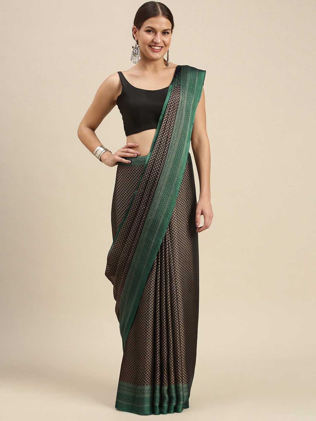 

SANGAM PRINTS Black & Green Ethnic Motifs Crepe Saree