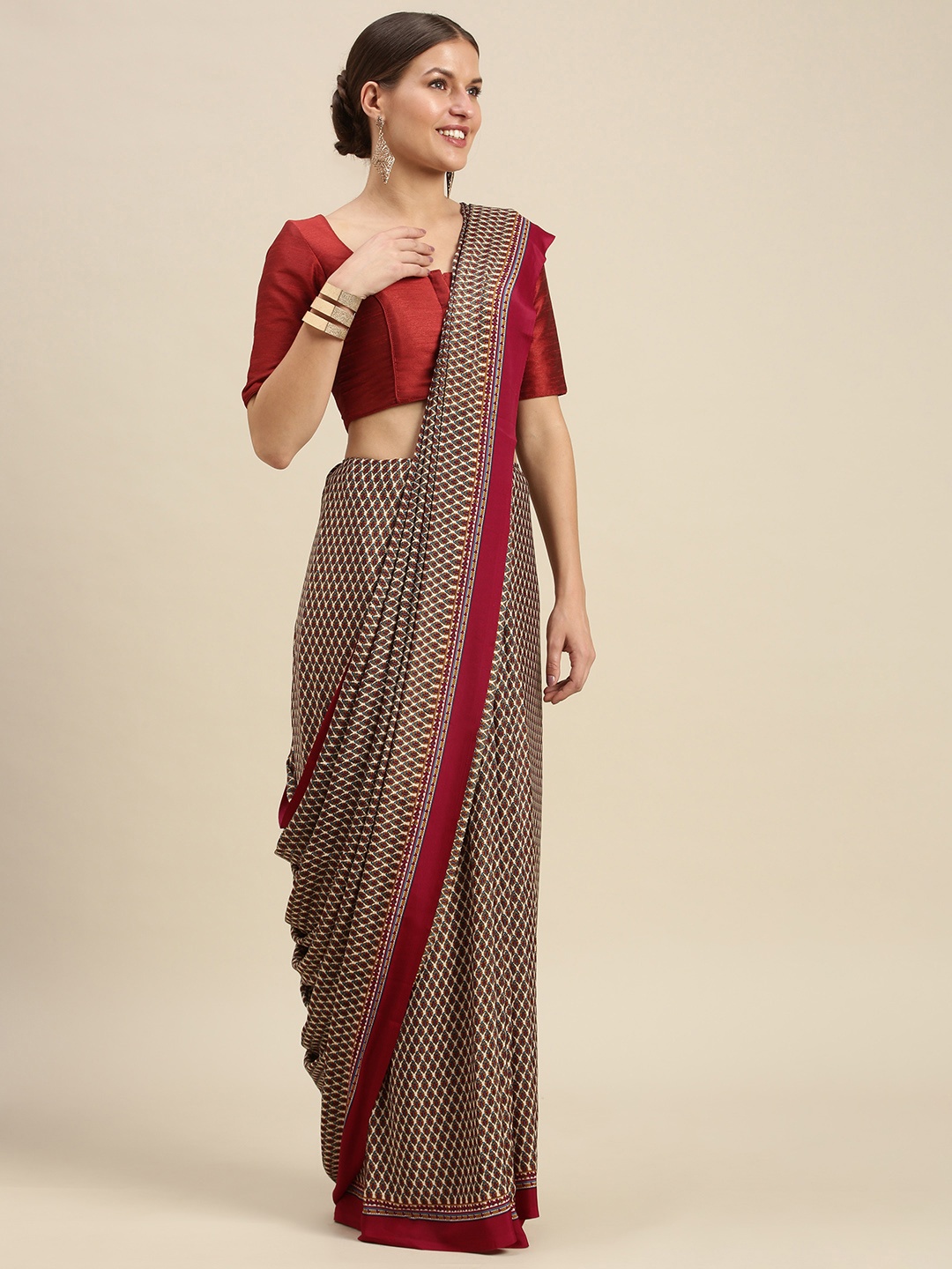 

SANGAM PRINTS Red & Off White Ethnic Motifs Crepe Saree