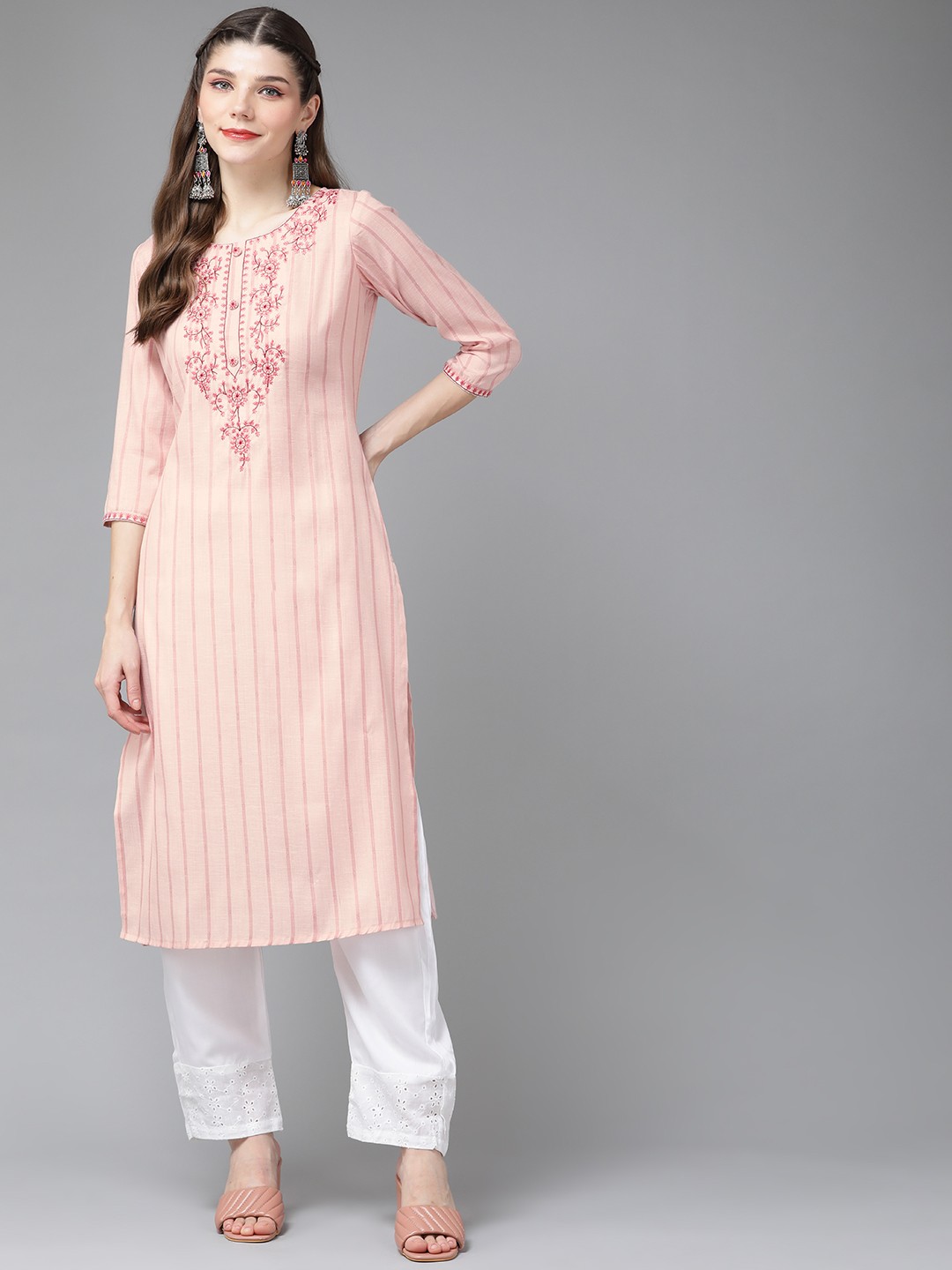 

Yufta Women Peach-Coloured Yoke Design Thread Work Kurta