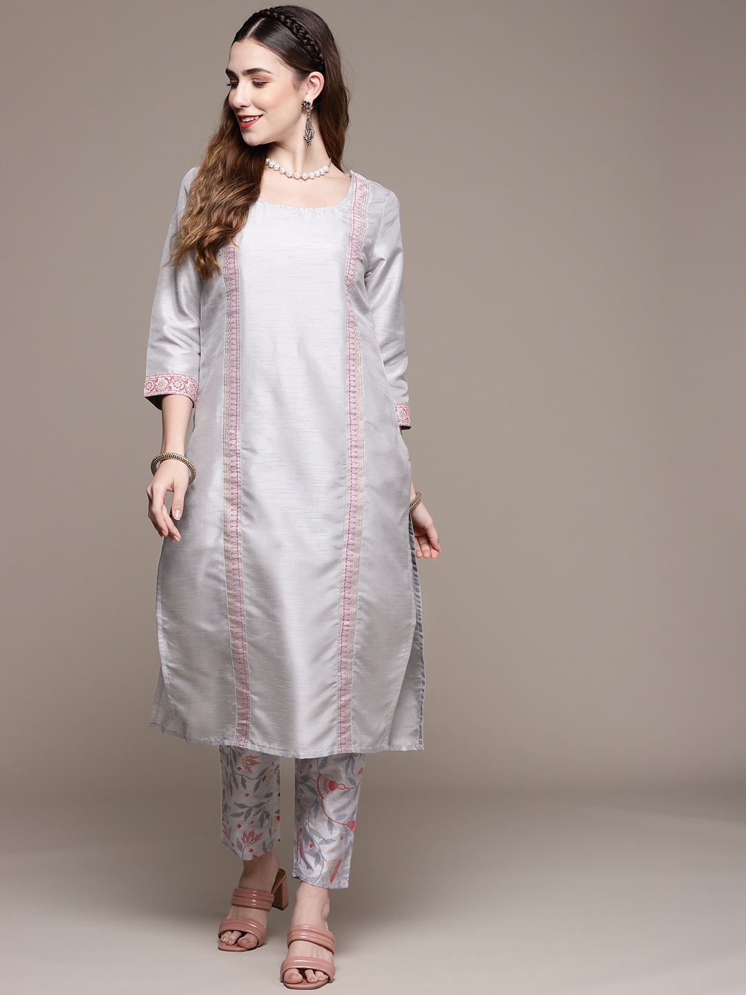 

ZIYAA Women Grey & Red Printed Kurta with Trousers