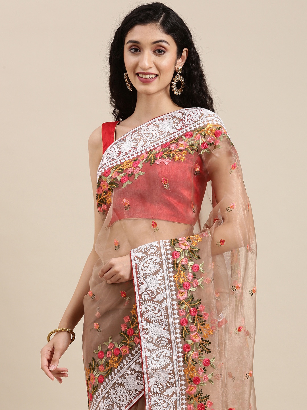 

VASTRANAND Beige & White Ethnic Motifs Organza Saree