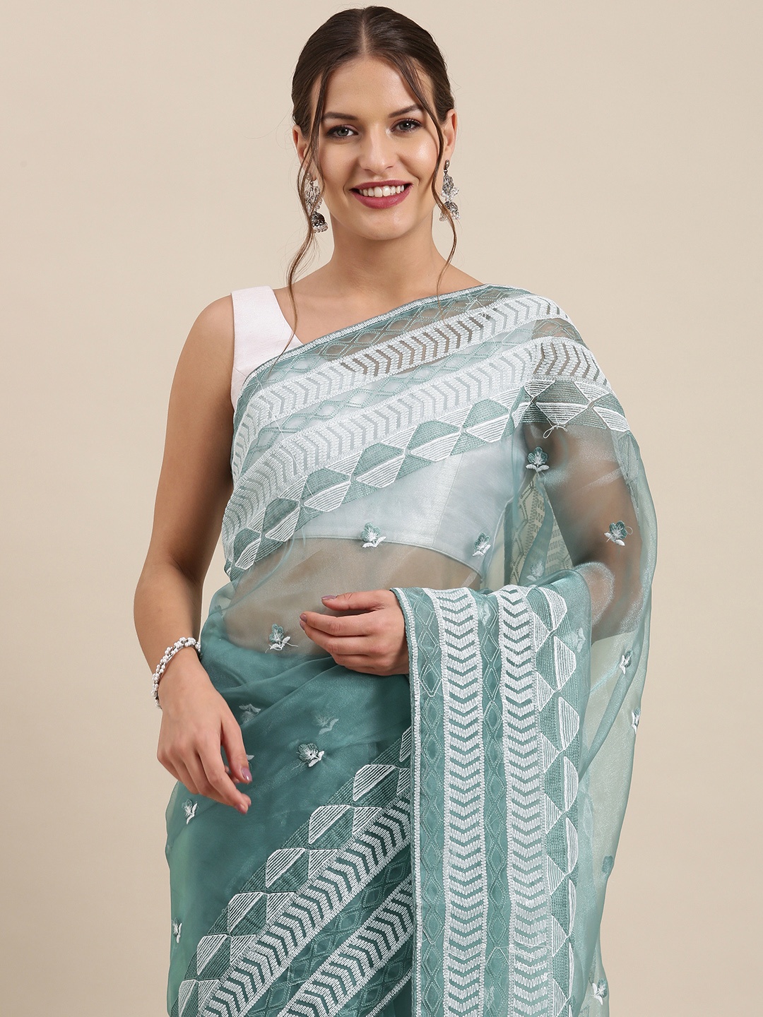 

VASTRANAND Green & White Ethnic Motifs Organza Saree