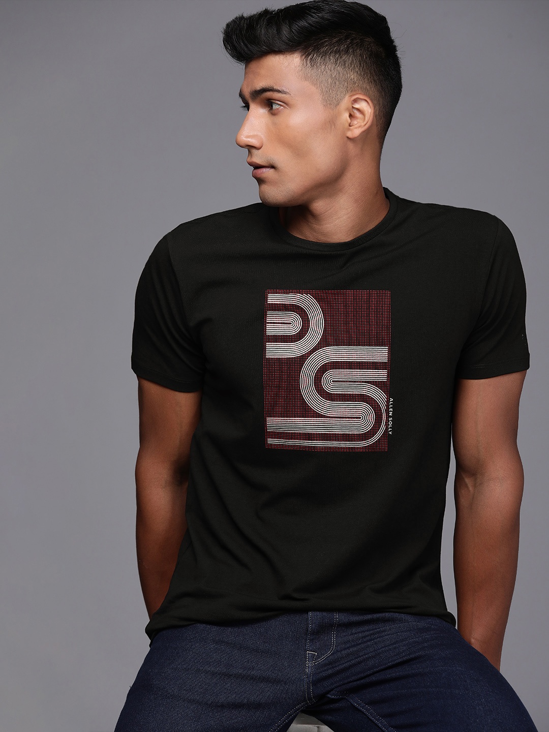 

Allen Solly Sport Men Black Graphic Printed Casual T-shirt