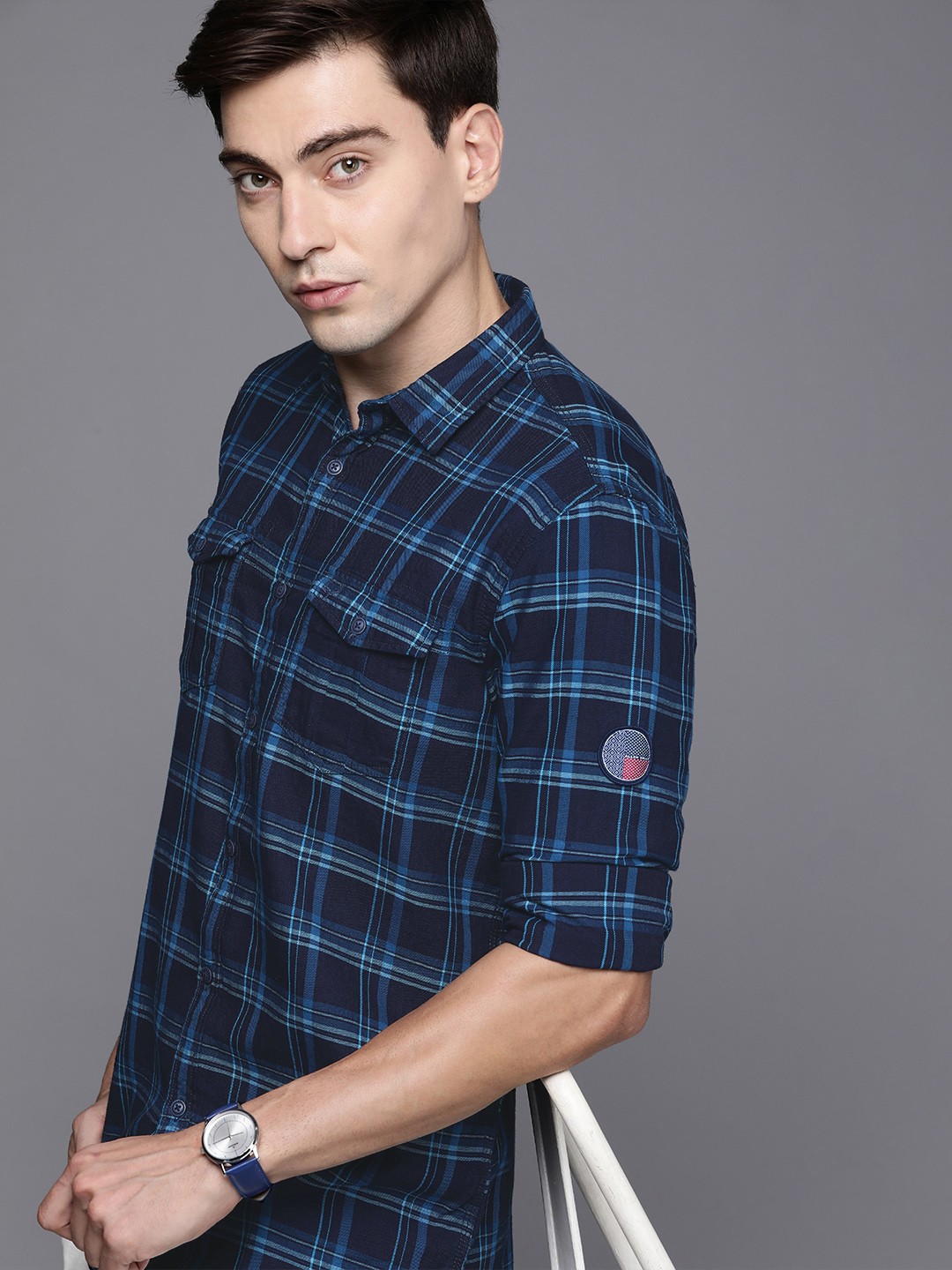

Allen Solly Sport Men Navy Blue Custom Slim Fit Checked Pure Cotton Casual Shirt