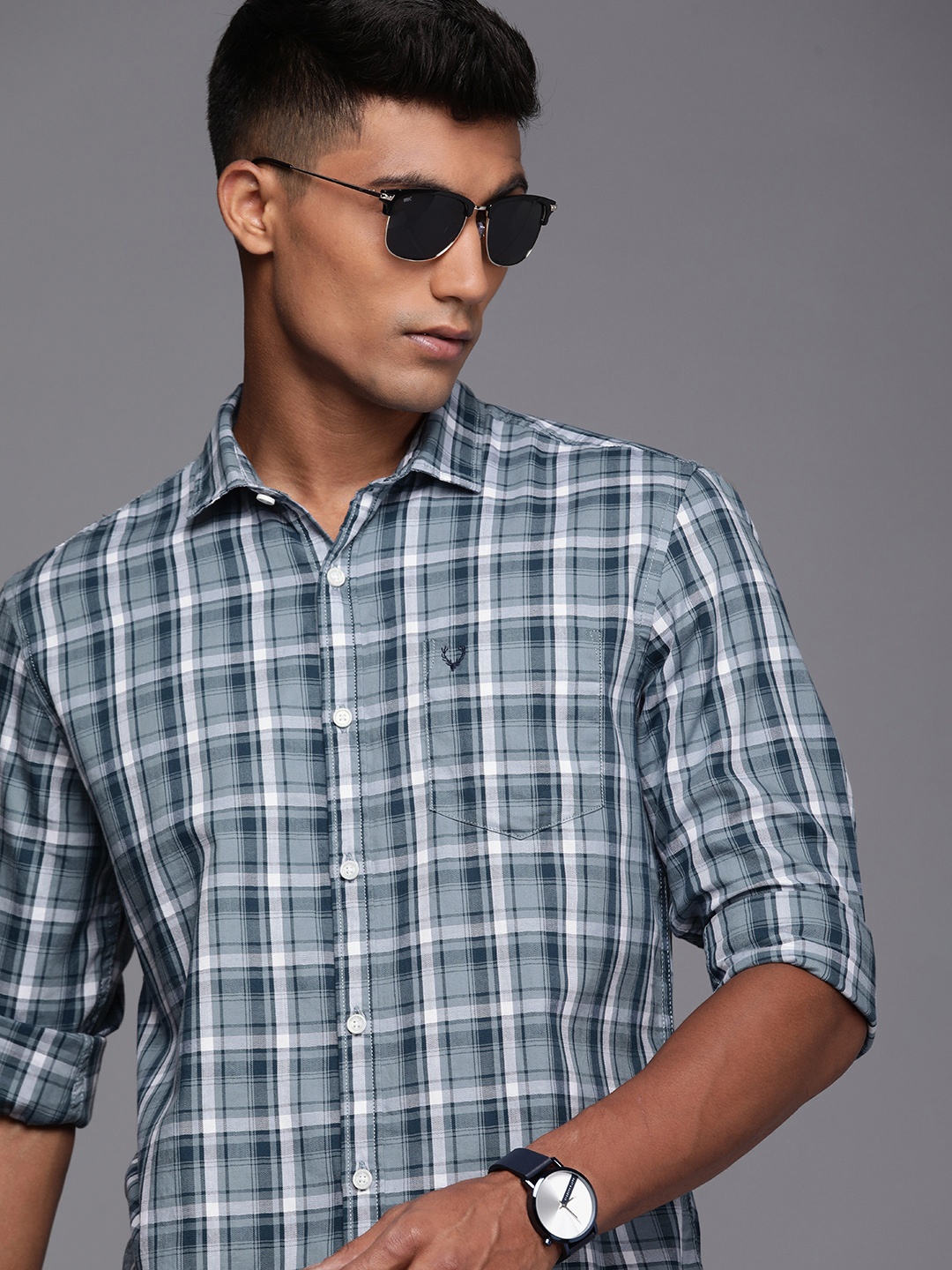 

Allen Solly Sport Men Grey & White Custom Slim Fit Checked Pure Cotton Casual Shirt