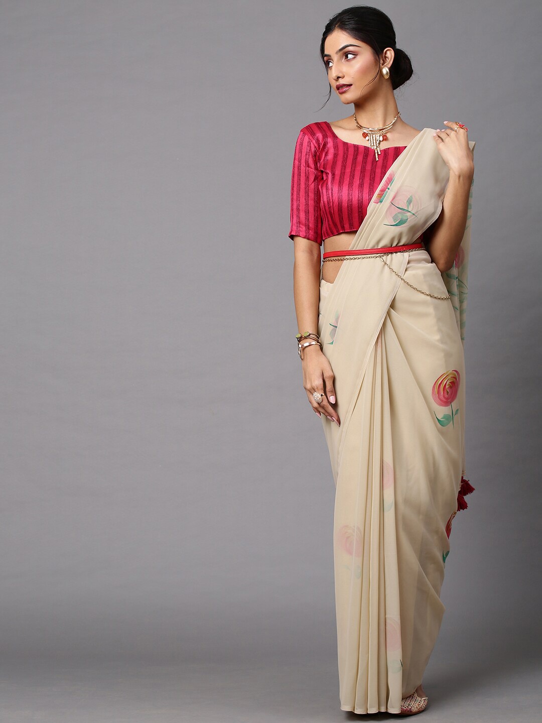 

Mitera Women Beige Printed Georgette Saree