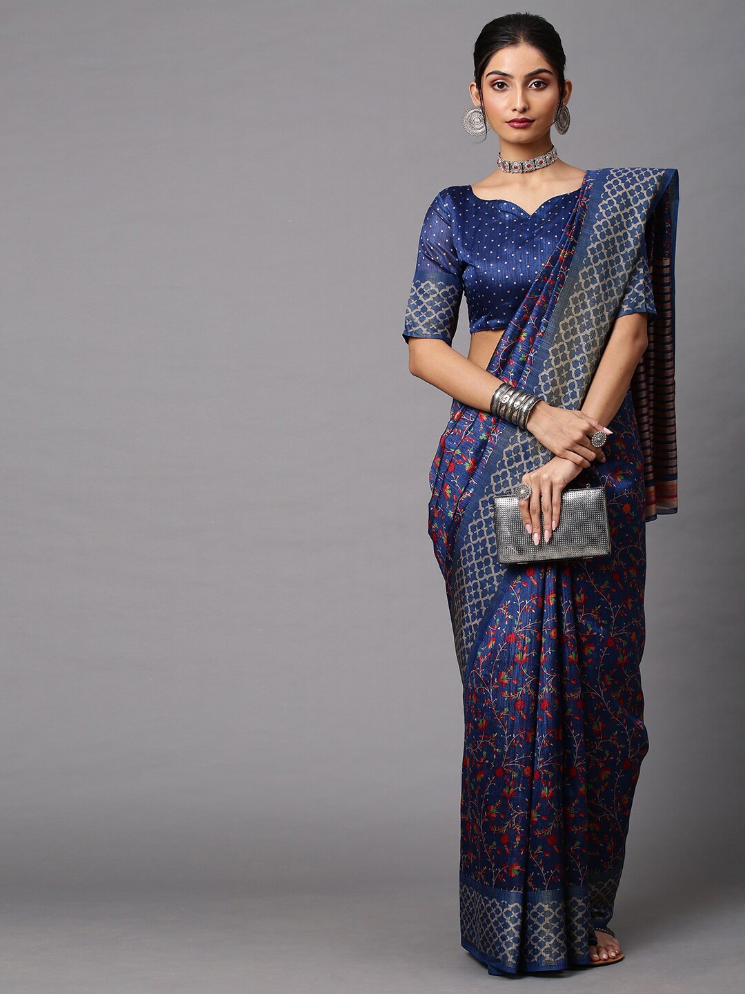 

Mitera Navy Blue & Red Floral Linen Blend Banarasi Saree