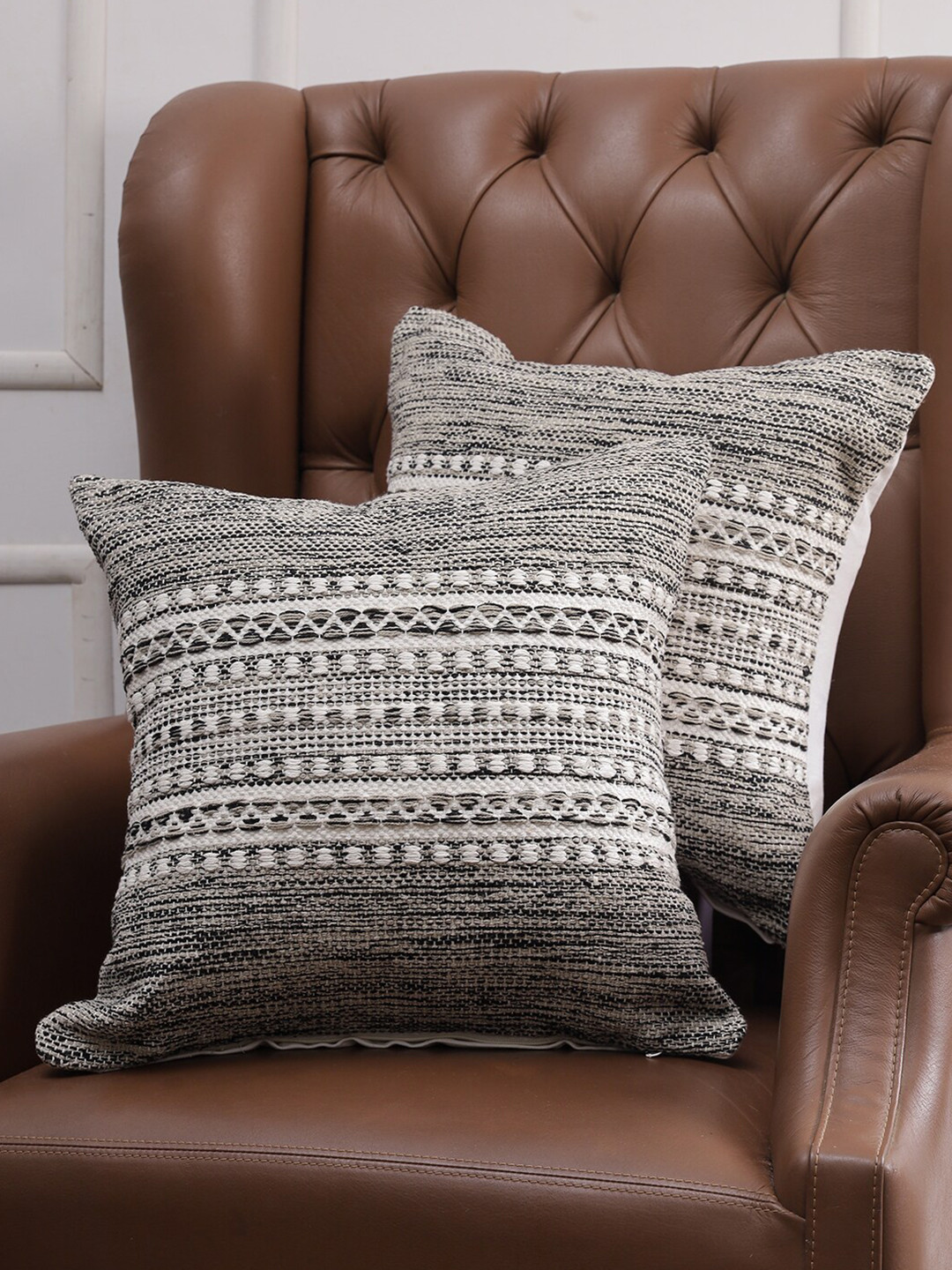 

Soumya Black & White Set of 2 Square Cushion Covers