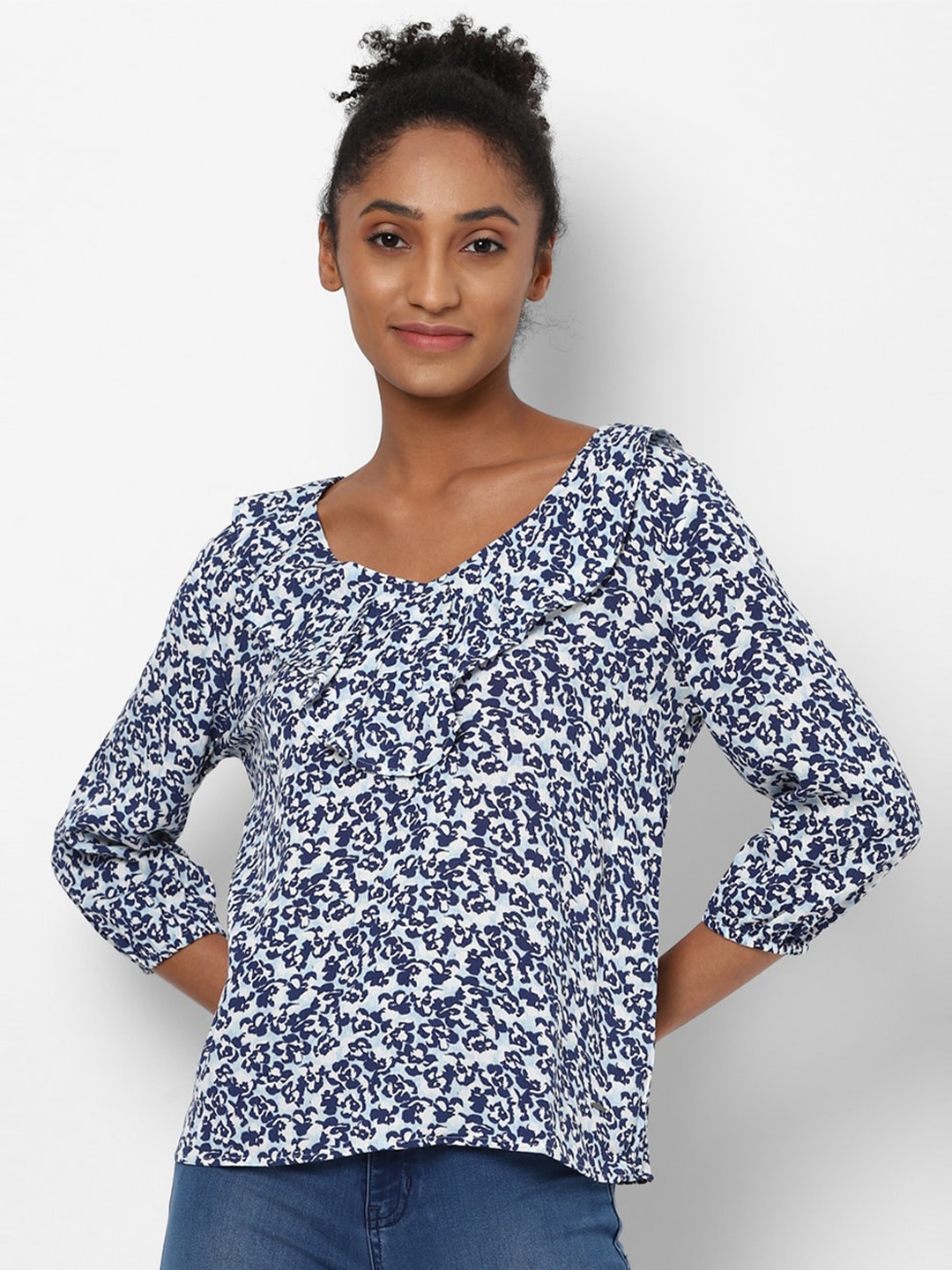 

Allen Solly Woman Navy Blue Floral Printed Top