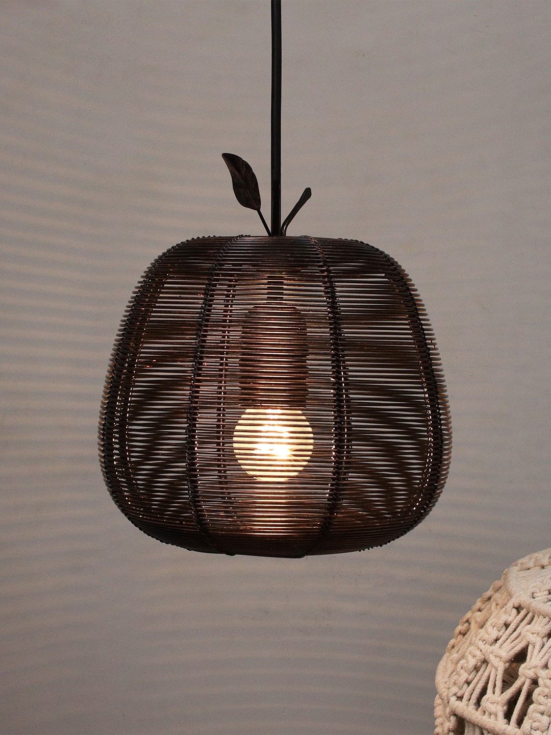 

Homesake Black Apple Shaped Metal Wire Mesh Pendant Light