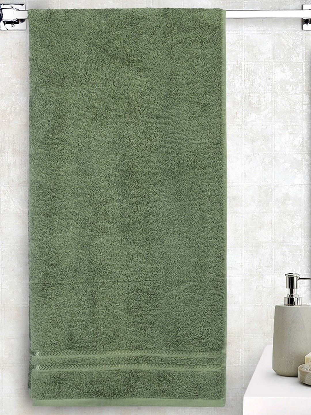 

Welspun Green Solid 380 GSM Quick Dry Cotton Standard Bath Towel