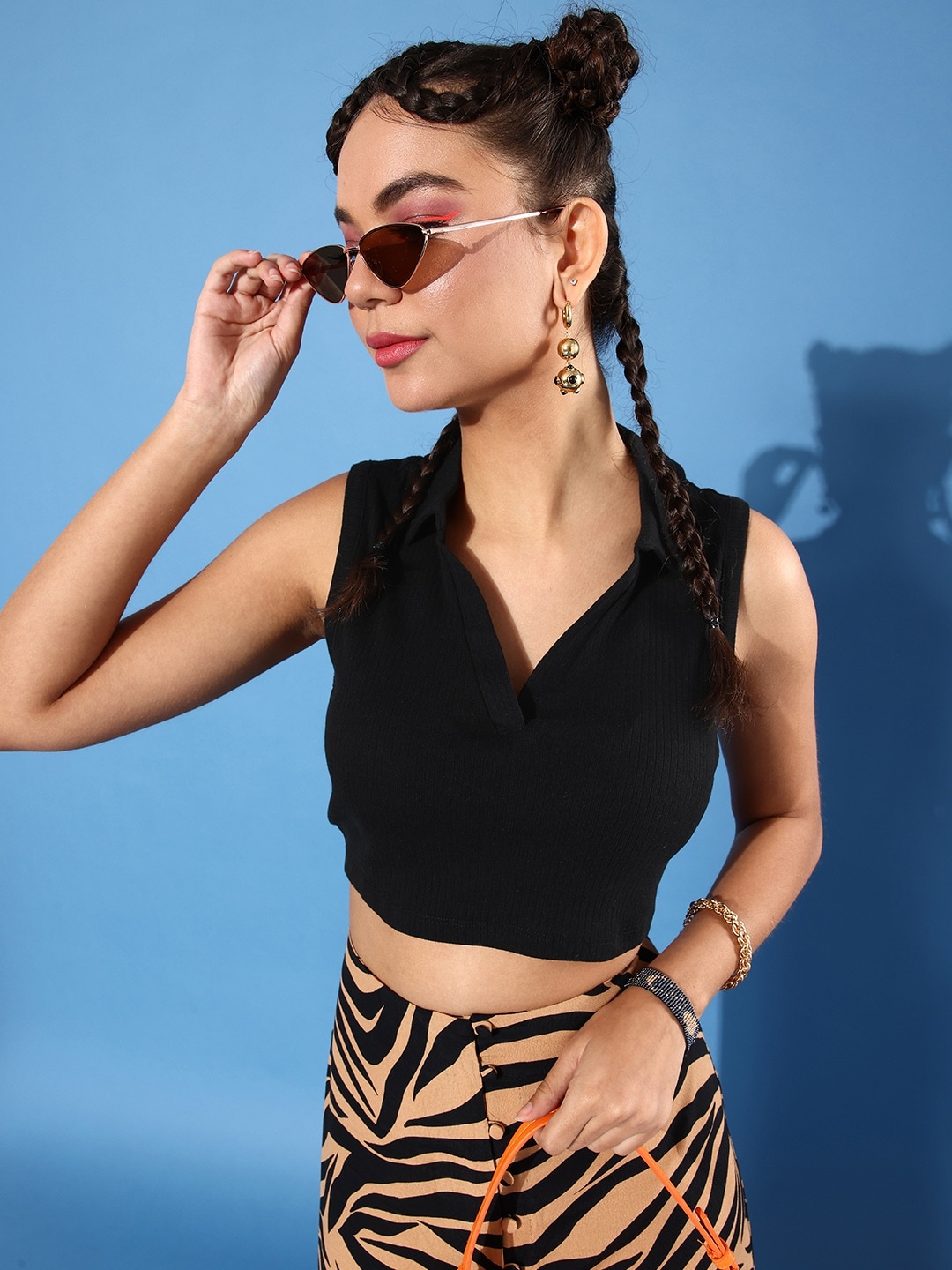 

DressBerry Women Black Ribbed Polo Collar T-shirt